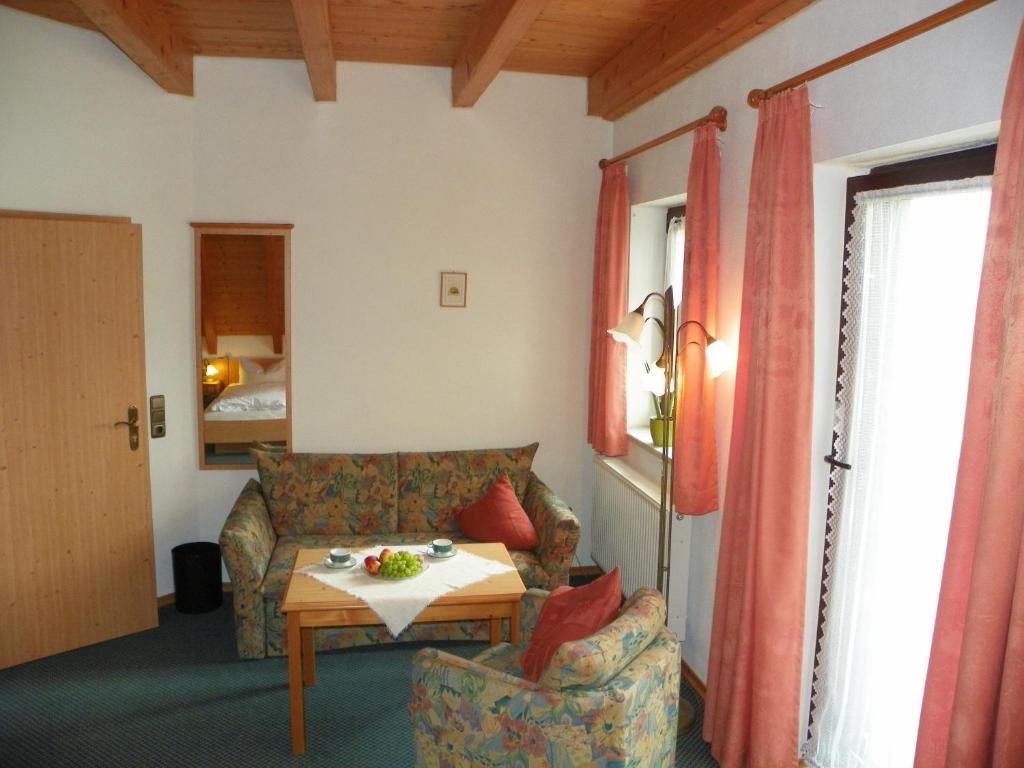 Landhotel Steigerwaldhaus Burghaslach Quarto foto